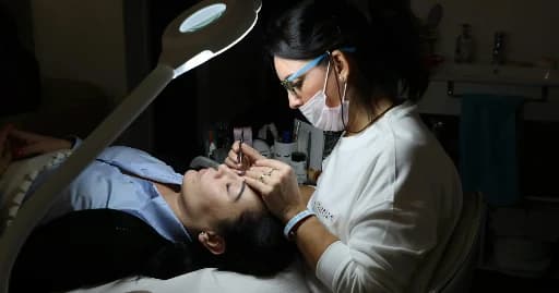 Como conseguir clientes Lash Designer